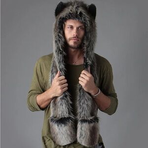 Spirit Hoods Grey Wolf Faux Fur Hooded Scarf W Pawkets 2011-2012 One Size Unisex